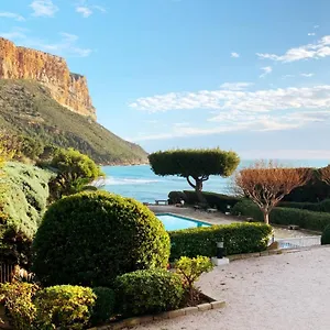 https://le-faustine.fr-provencehotel.com